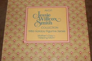 Estatuilla de colección "Helping Mom" - Avon Jessie Willcox Smith - 1986 - NUEVA - Imagen 1 de 9