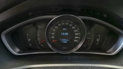 31412873 INSTRUMENTENTAFEL / 31412873 / 1109741 FÜR VOLVO V40 CROSS COUNTRY MOME - Imagem 1 de 4