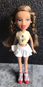 MUÑECA BRATZ 10"", PLAY SPORTZ SOCCER YASMIN con traje combo bratz, 2005, ¡buena! - Imagen 1 de 12