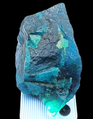 DYED 4400-4500 Ct Blue Sapphire Raw Rough Certified Dyed Gems  - Image 1 of 4