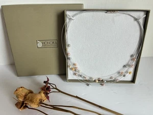Collar multihiebra de perlas de agua dulce Honora Collectables en caja - Imagen 1 de 10