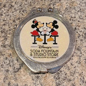 Disney Topolino Fontana di Soda e Specchio da Negozio Studio (2) - Foto 1 di 10