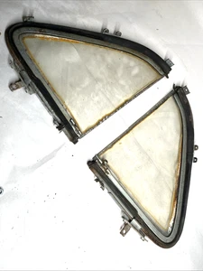 1940 CHEVROLET CAR DOOR VENT WINDOW FRAME GLASS ORIGINAL PAIR GM - Picture 1 of 17