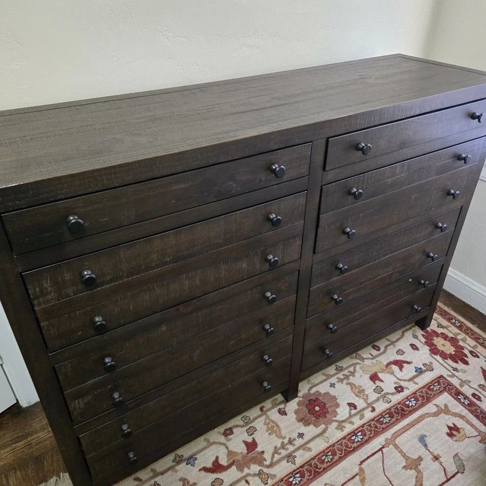 Комод из массива дерева - Изображение 1 из 1