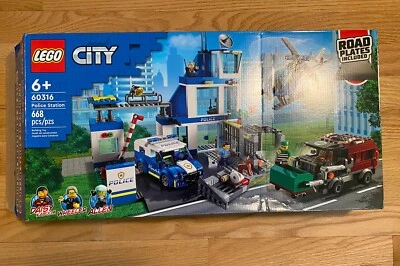 **SOLO CAJA/ ¡SIN LEGOS!**LEGO CITY: Comisaría 60316 Foto 1 de 3