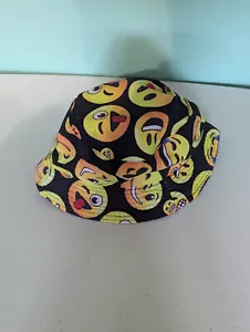 Cappello secchiello emoji - Foto 1 di 8