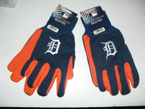 TWO (2)  PAIR OF DETROIT TIGERS, SPORT UTILITY GLOVES FROM FOREVER COLLECTABLE Cover