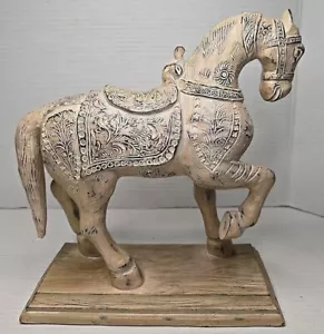 Horse Sculpture - Picture 1 of 11