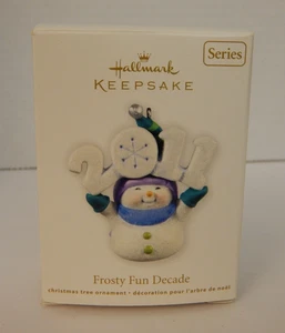 Hallmark * 2011 * Frosty Fun Decade Christmas Ornament * 2nd In Series - Picture 1 of 11