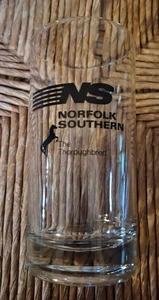 Norfolk Southern Railway The Thoroughbred 5 1/2" Tall Drinking Glass GREAT upr - Picture 1 of 1