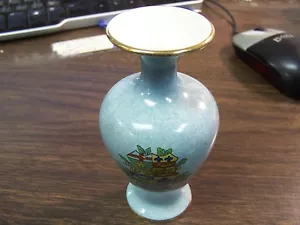 ROYAL WINTON / GRIMWADES 5 INCH CANADA VASE - EXCELLENT - Picture 1 of 4