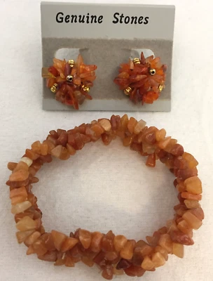 Brazalete grueso elástico coral melocotón con racimos de piedra astillada de ágata Foto 1 de 4