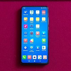 Xiaomi Mi 9T 6/128GB stan Idealny jak NOWY zestaw komplet +Gratis Etui - Zdjęcie 1 z 10