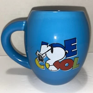 Peanuts Snoopy Hund Joe Cool 18 Unzen blau oval Keramik Kaffeebecher Tasse Sonnenbrille - Bild 1 von 3