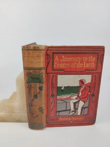 A Journey to The Centre of The Earth- Jules Verne (Griffith Farran Browne & Co.) - Picture 1 of 10