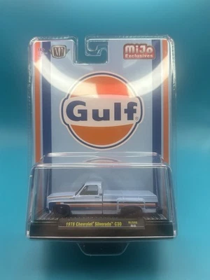 CHASE - M2 Machines 1:64 1978 Chevrolet Silverado 30 Custom GULF – Blue – MiJo - Image 1 of 4