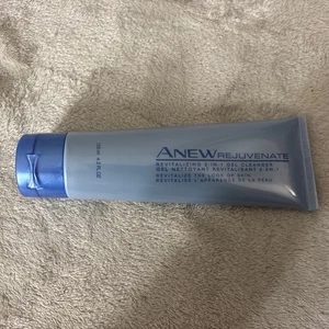 AVON Anew Rejuvenate 2 in 1 revitalisierendes Gel Reiniger 125 ml 4,2 oz versiegelt - Bild 1 von 3