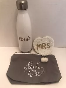 Menge 3 Hochzeit Braut Verlobte Party Kit Wasserflasche, Reißverschluss Beutel & Perlen Handtasche - Bild 1 von 9