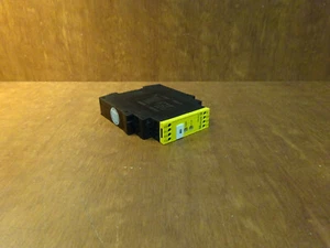 Klockner Moeller ESR4-NO-31 relay - Picture 1 of 3