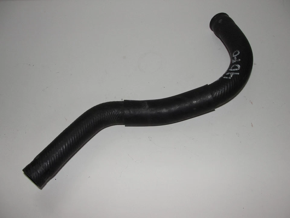 Manguera del radiador de salida del motor Suzuki GSXR 1000 2001-2002 17852-40F10 Foto 1 de 1