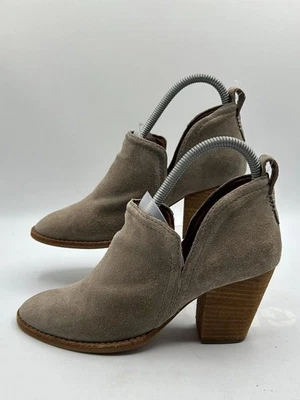 Jeffrey Campbell Rosee Womens Sz 6.5 Beige Suede Slip-On Block Heel Ankle Boot - Image 1 of 4