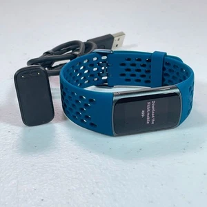 Fitbit Charge 5 Fitness Sleep Tracker Smartwatch + Charger, Large Band - Picture 1 of 4