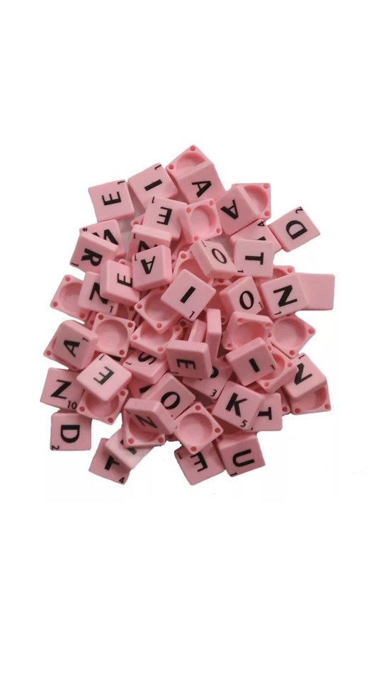 100 LIGHT PINK PLASTIC SCRABBLE TILES LETTERS FOR ART&CRAFTS SCRAPBOOK UK SELLER - Image 1 of 1
