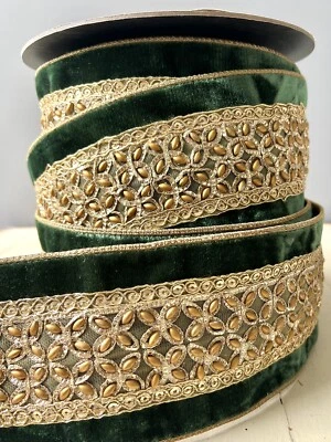 "Cinta de lujo de terciopelo verde profundo D. Stevens con gemas doradas y lentejuelas 4"" X 10 yardas" Foto 1 de 3