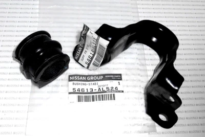 Genuine Nissan 350Z Infiniti G35 Front Stabilizer Sway Bar Bracket & Bushing - Image 1 of 4