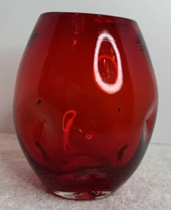 Mid Century Modern Pilgrim Glass Dimpled Ruby Red Crackle Free 6.25” Vase EUC - Picture 1 of 6