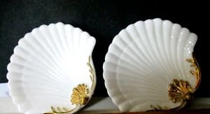 Juego de 2 platos de salsa con cáscara de cerámica blanca marcados en Japón - Imagen 1 de 3