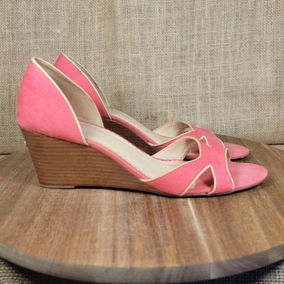 Lilly Pulitzer Coral Pink Peep Toe Wedge Sandals Women's 9M Via Palm Beach Shoes - Image 1 of 4
