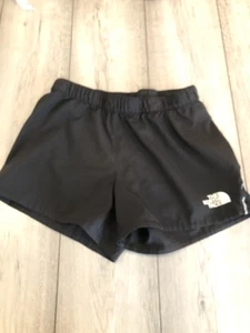 LADIES NORTH FACE SHORTS SIZE LADIES SIZE MEDIUM 10-12 BLACK - Picture 1 of 2