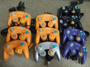 Lot of 10 Nintendo Official GameCube controller random color For parts - Picture 1 of 8