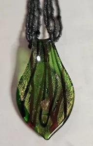Vintage handgeblasenes Glas Träne Anhänger Halskette GRÜN - Bild 1 von 2