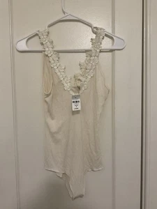 NWT Emma & Sam Ribbed Lightweight Cream Bodysuit Lace V Neck Soft MSRP $88 Sz S - Picture 1 of 6