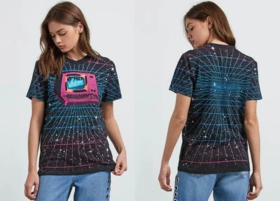 Volcom Georgia May Jagger Size 8 Tee T-shirt Retro Design Cotton Black Top GMJ - Image 1 of 4