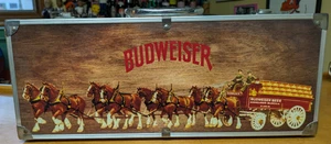 De Colección Budweiser Juego de Parrilla 4 Piezas Barbacoa Barbacoa Juego Nuevo con Estuche Clydesdales Bonito - Imagen 1 de 5