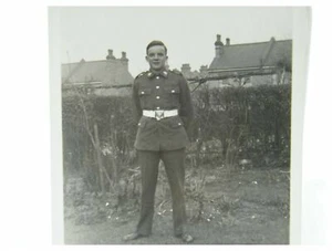 Vintage military photograph full length portrait of a British Soldier  - Picture 1 of 3