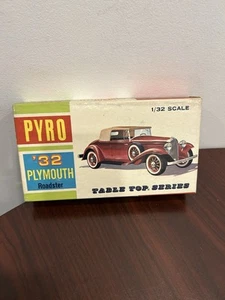 Pyro 1932 Plymouth Roadster 1/32 Scale Model Table Top Series - Picture 1 of 2
