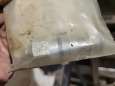 Válvula de alivio Owatonna Mustang Mfg, minicargadora Gehl 170-34143, 170-34183 Foto 1 de 2