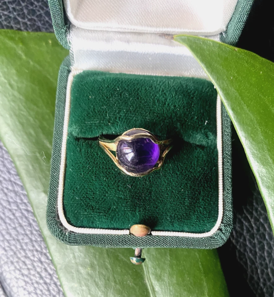 Ring Goldring mit 333er Gold / 8kt mit Amethyst sehr elegante Form Vintage - Bild 1 von 4