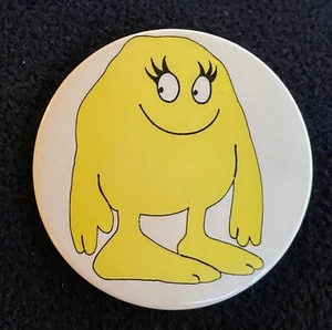 Vintage gelbes Monster Pinback Knopf 2-1/4"" SELTEN - Bild 1 von 2