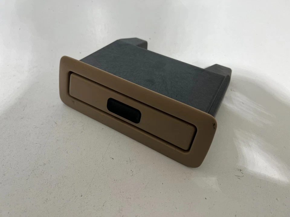 BMW Rear Seat Cup Holder Beige Tan E38 740i 740iL 750iL 8212128 OEM - Изображение 1 из 4