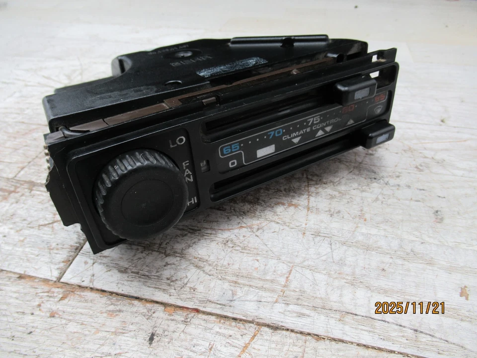 PANEL INTERRUPTOR CLIMATIZADOR CLIMATIZADOR CALEFACCIÓN AIRE ACONDICIONADO PORSCHE 928 S 1984-1991 Foto 1 de 4