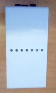 DEVIATORE AX LL BTICINO N4053A 1P 16A 1 MOD. BIANCO - Picture 1 of 2