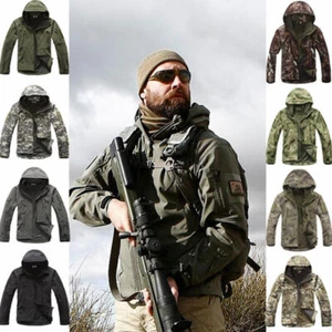 Giacca tattica militare uomo pelle di squalo soft shell cappuccio cappotto pantaloni impermeabile @@ - Foto 1 di 24