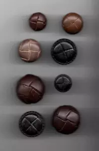 Set of eight leather-look buttons, various sizes and colors - Picture 1 of 2
