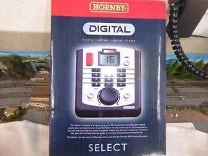 Hornby SELECT digital DCC controller. - Picture 1 of 2