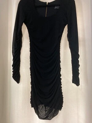 Vestido de cóctel negro talla 6 pequeño con cremallera trasera de BOULEE  Foto 1 de 4